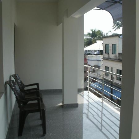 Jacaranda Holiday Home Kochi Eksteriør billede