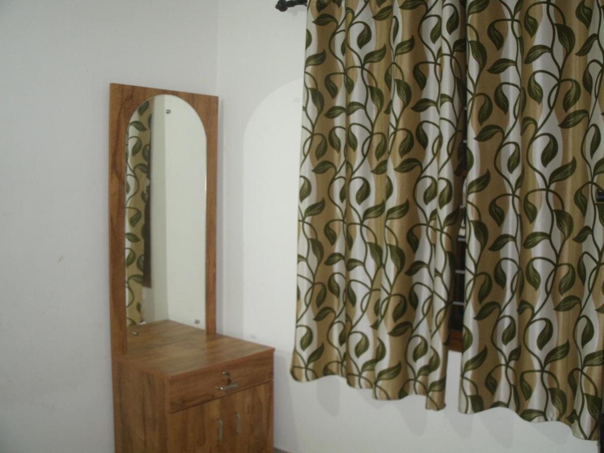 Jacaranda Holiday Home Kochi Eksteriør billede